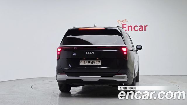 Kia Canival 2025 — photo 4