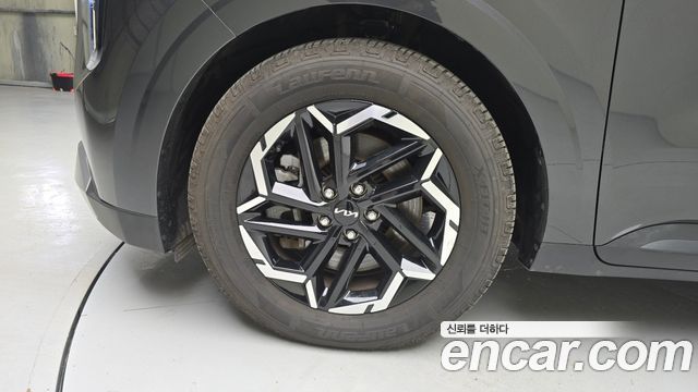 Kia Canival 2025 — photo 5