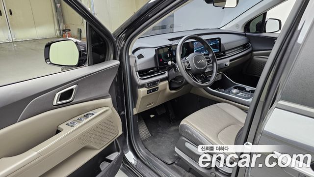 Kia Canival 2025 — photo 10