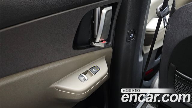 Kia Canival 2025 — photo 19
