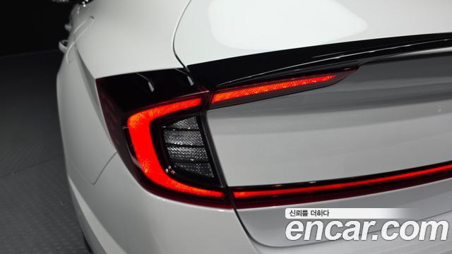 Hyundai Sonata 2020 — photo 9