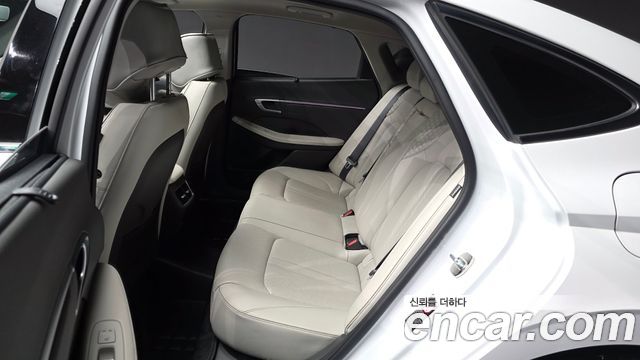 Hyundai Sonata 2020 — photo 16