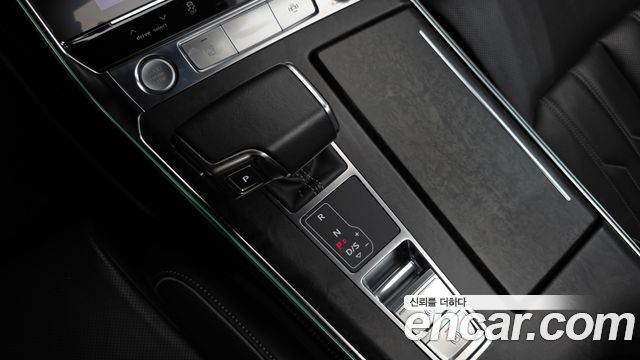 Audi A7 2020 — photo 12