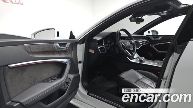 Audi A7 2020 — photo 13
