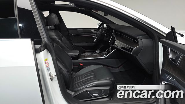 Audi A7 2020 — photo 16