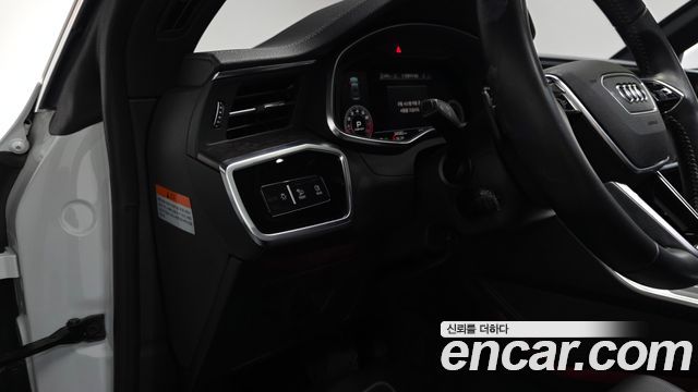 Audi A7 2020 — photo 29