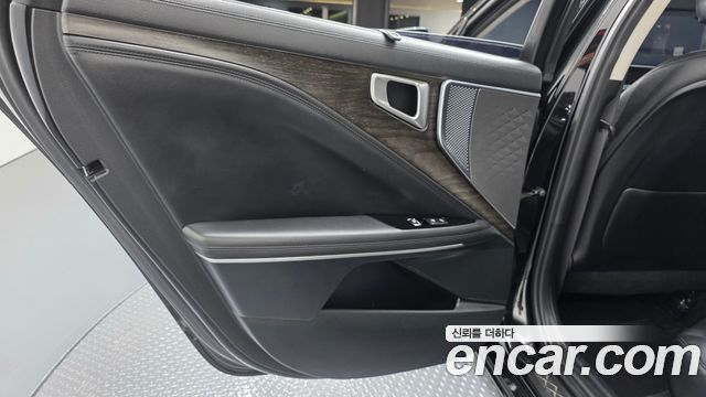 Kia K8 2022 — photo 15