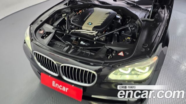 BMW 7-Series 2015 — photo 6