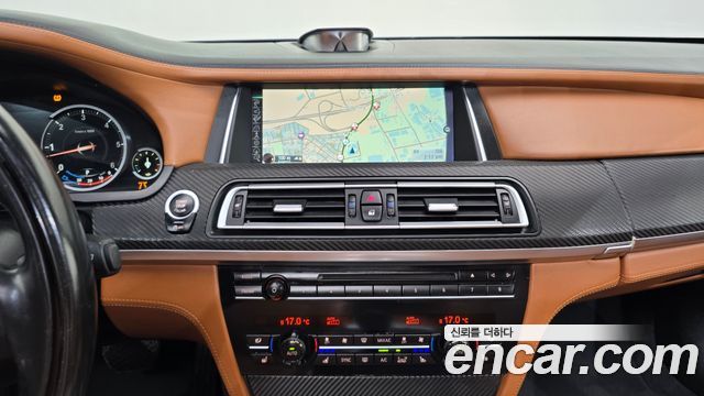 BMW 7-Series 2015 — photo 14