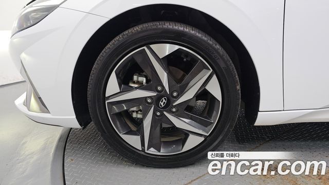 Hyundai AVANTE 2023 — photo 5