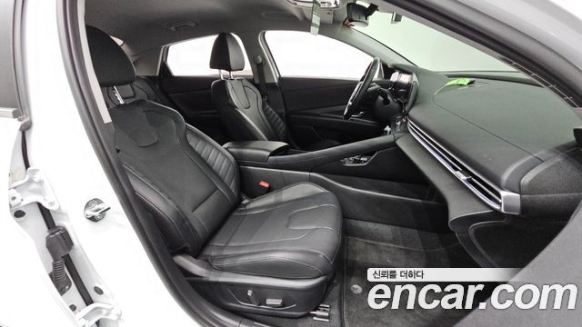 Hyundai AVANTE 2023 — photo 18