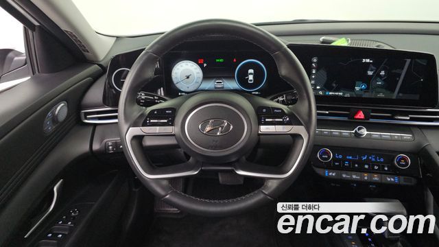 Hyundai AVANTE 2023 — photo 19