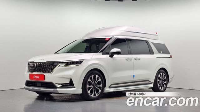 Kia Canival 2023 — photo 1