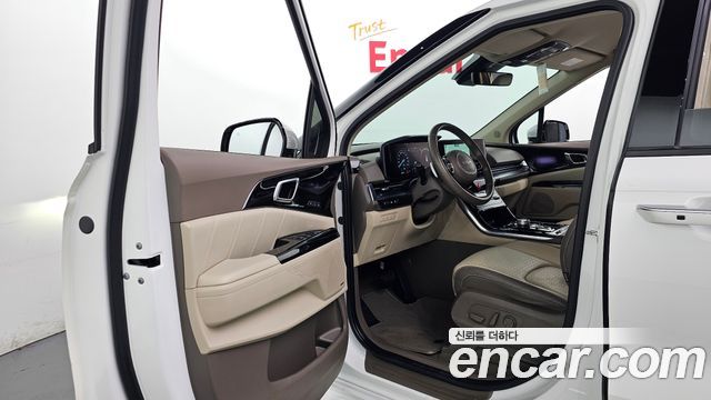 Kia Canival 2023 — photo 13