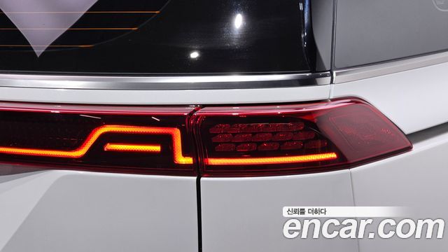 Kia Canival 2023 — photo 9