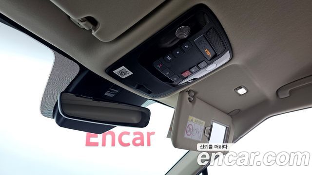 Kia Canival 2023 — photo 32
