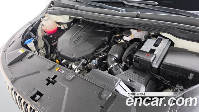 Kia Canival 2023 — photo 6