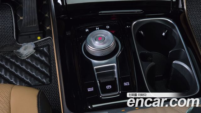 Kia Canival 2023 — photo 12