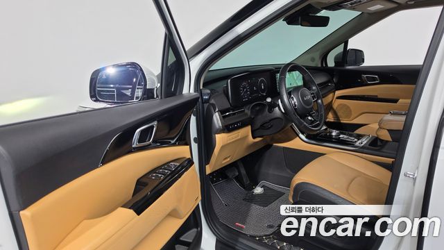 Kia Canival 2023 — photo 13
