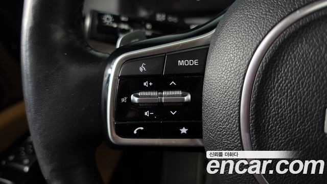 Kia Canival 2023 — photo 21