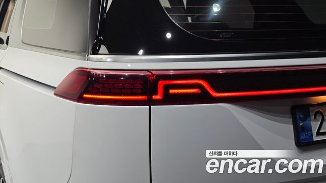 Kia Canival 2023 — photo 9