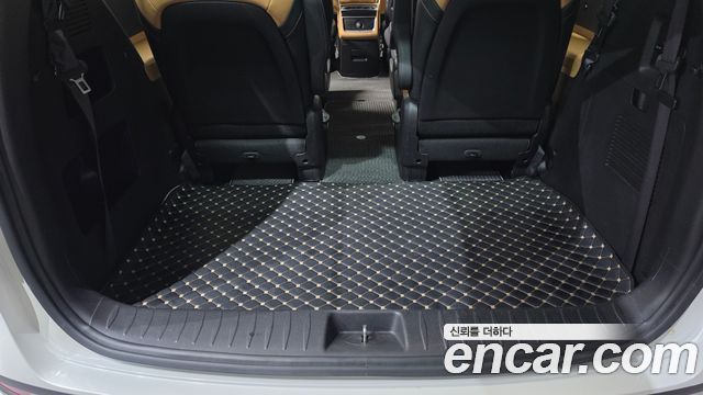 Kia Canival 2023 — photo 27