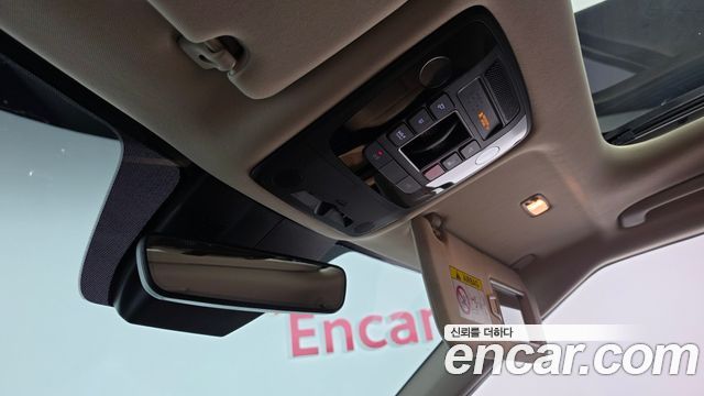 Kia Canival 2023 — photo 29