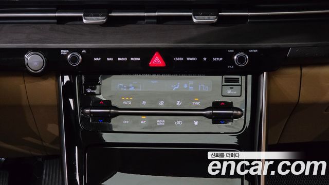 Kia Canival 2023 — photo 41