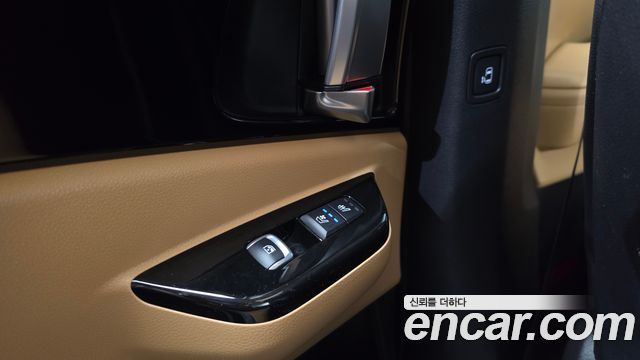 Kia Canival 2023 — photo 42