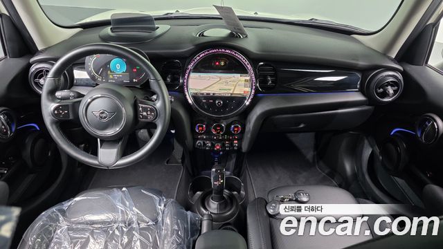 Mini Cooper 2022 — photo 10