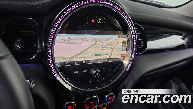 Mini Cooper 2022 — photo 20