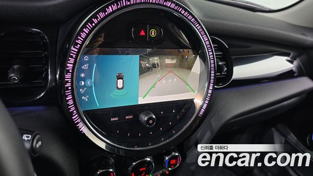 Mini Cooper 2022 — photo 24