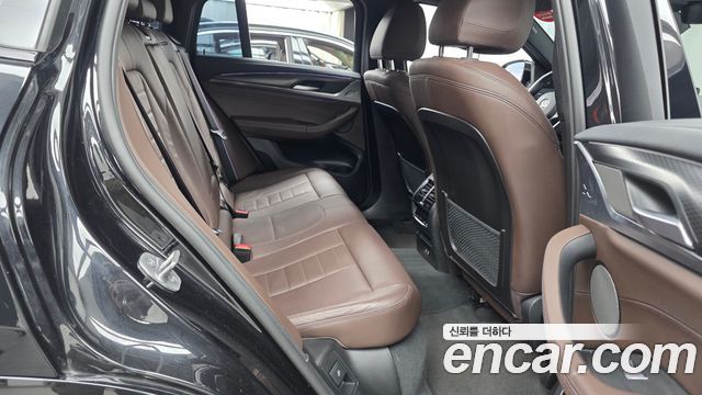 BMW X4 2022 — photo 17