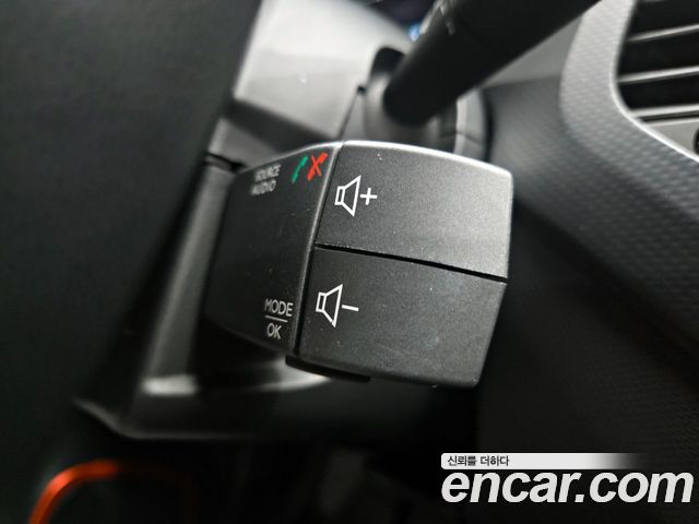 Renault Korea QM3 2014 — photo 16