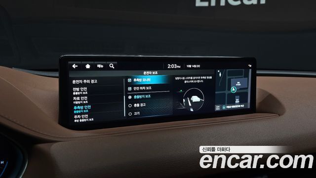 Genesis G80 2022 — photo 23