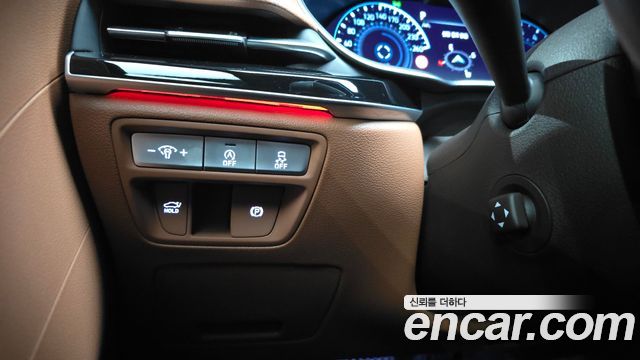 Genesis G80 2022 — photo 27