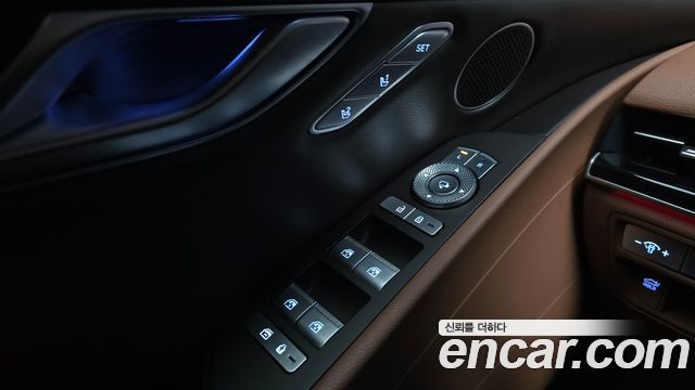 Genesis G80 2022 — photo 28
