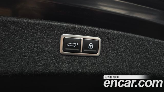 Genesis G80 2022 — photo 36