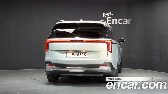 Kia Canival 2025 — photo 4