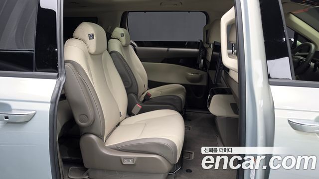 Kia Canival 2025 — photo 17