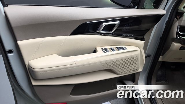 Kia Canival 2025 — photo 14