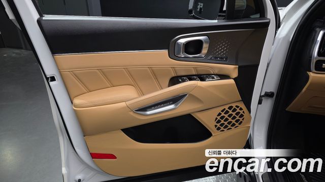 Kia Sorento 2023 — photo 14