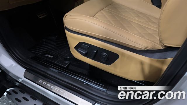 Kia Sorento 2023 — photo 32