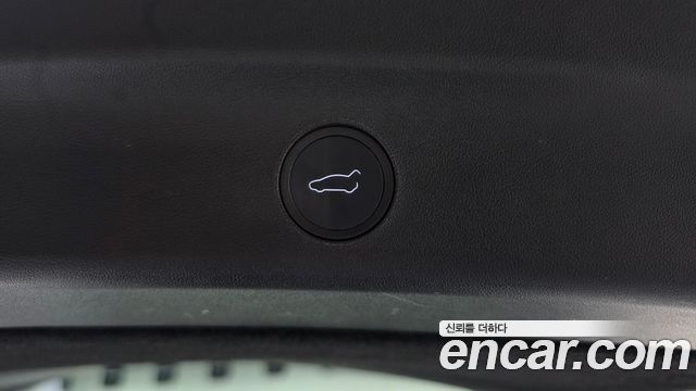 Tesla Model Y 2022 — photo 24