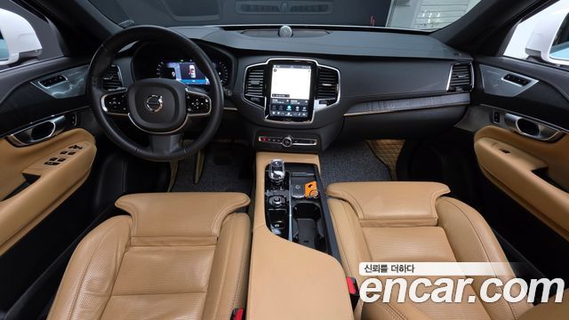 Volvo XC90 2024 — photo 10