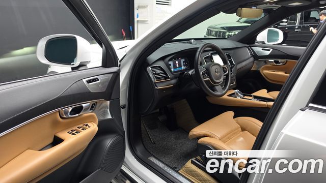 Volvo XC90 2024 — photo 13