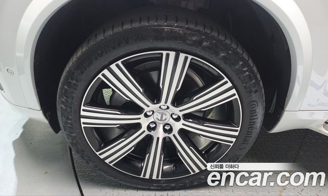 Volvo XC90 2024 — photo 7