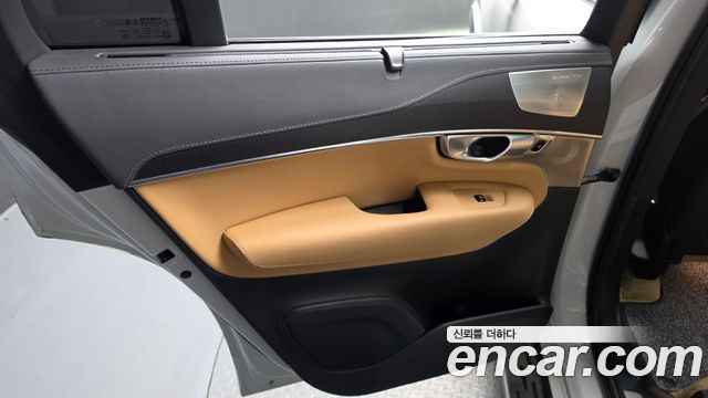 Volvo XC90 2024 — photo 15