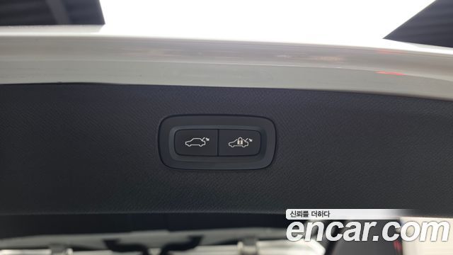 Volvo XC90 2024 — photo 35