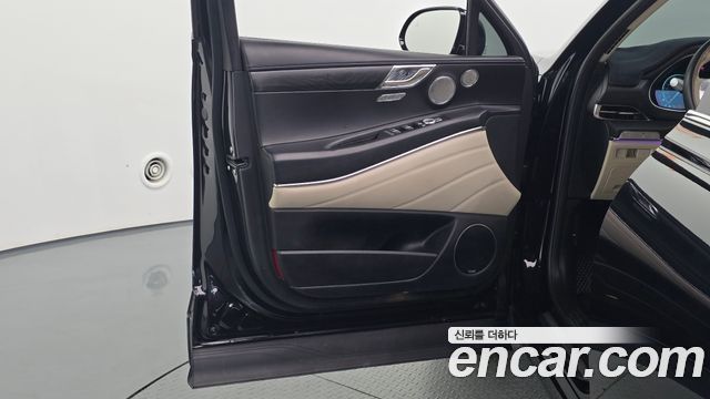 Genesis GV80 2023 — photo 14